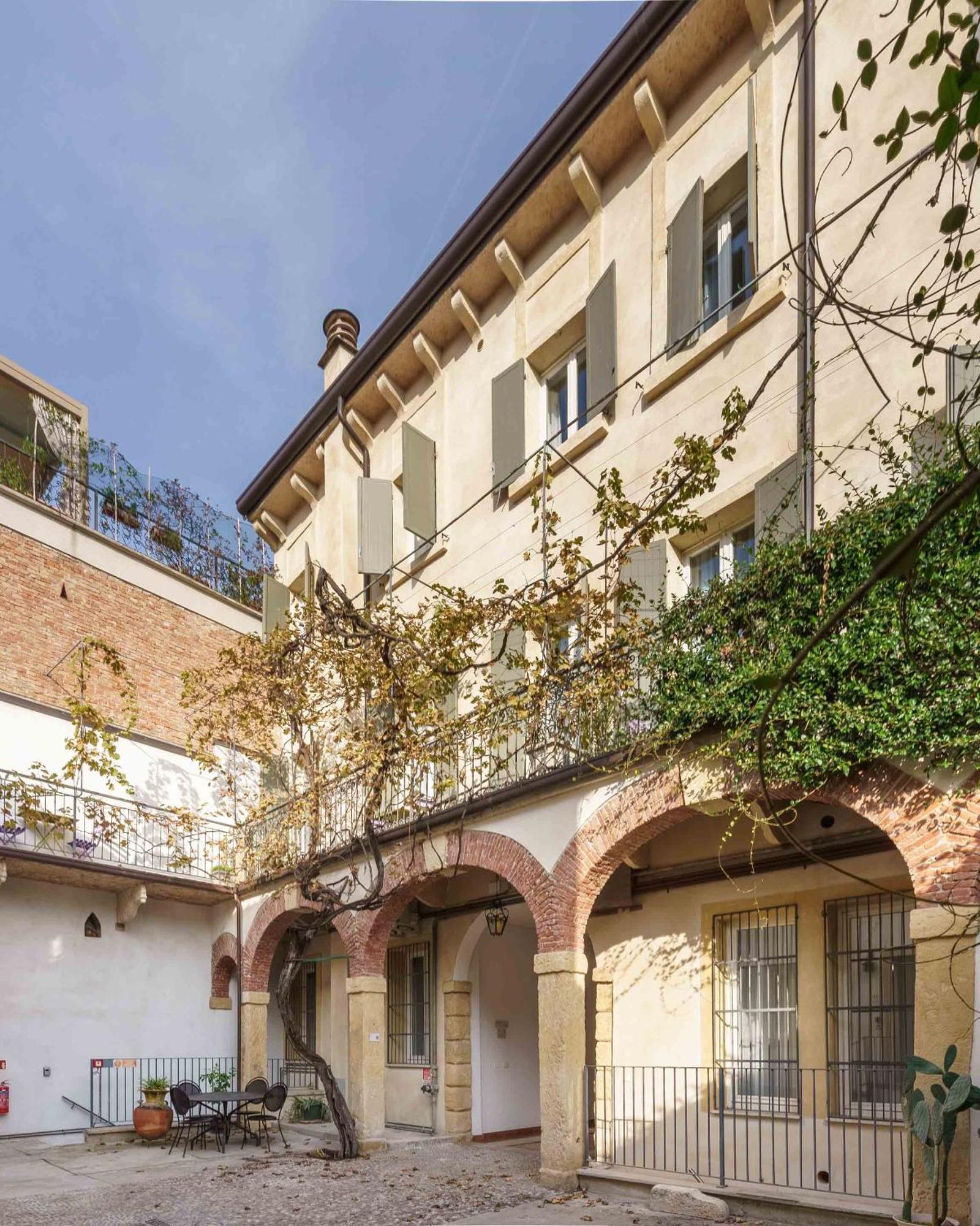 Limehome Verona La Vigna In Citta Exterior photo
